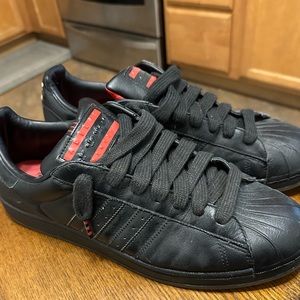 Special Edition Adidas Men’s Three Stripe Shoe